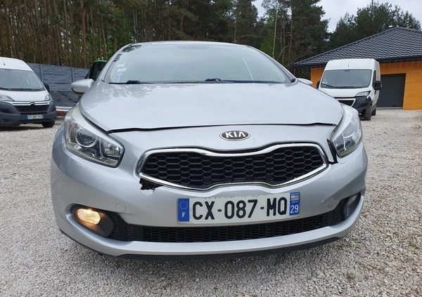 Kia Ceed cena 24900 przebieg: 144000, rok produkcji 2013 z Staszów małe 106